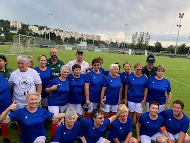 Saint-Etienne : le football féminin au-delà des frontières avec le...
