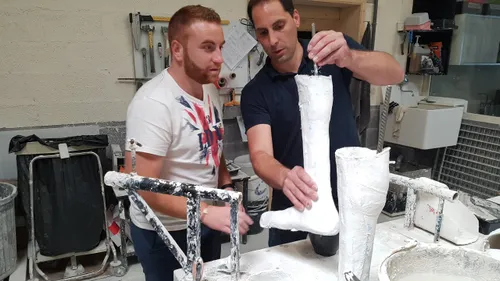 Artisan d'un jour : Antoine Bergeron à Orthopédie du Forez à...