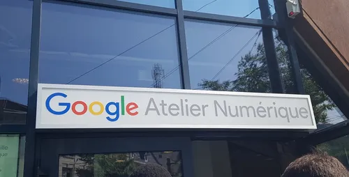Google ouvre un atelier numérique à Saint-Etienne pour former la...