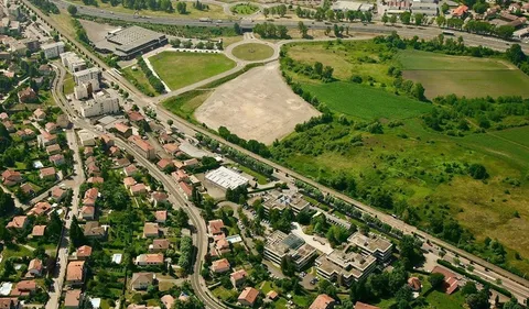Saint-Etienne : des panneaux solaires sur les bâtiments publics