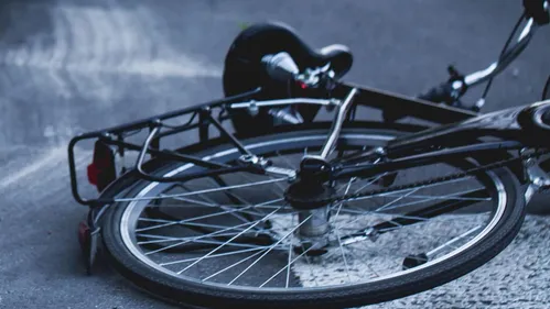 Accident de vélo à Saint-Etienne : une fillette de 9 ans décède