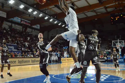 Basket : la Chorale devance Orléans au finish !