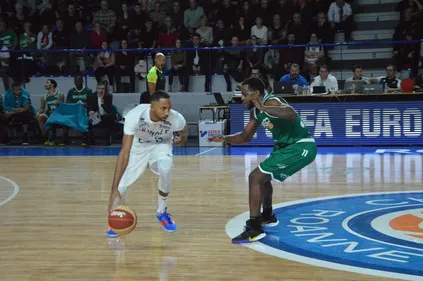 Basket : la Chorale de Roanne reste en JEEP ELITE