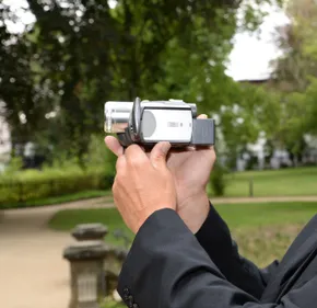Il filmait sous les jupes des femmes : un stéphanois interpellé à...