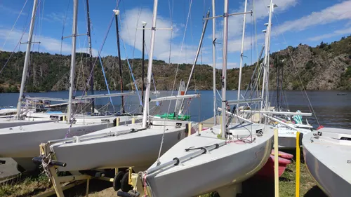 Saint-Victor : la baignade reste prohibée, les poissons désormais...