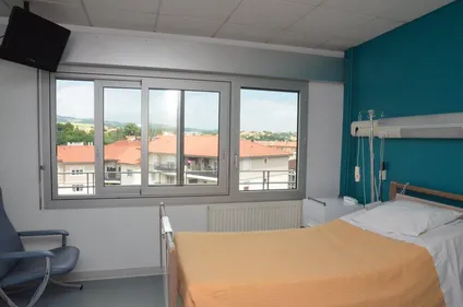 Hausse des cas graves de Covid : déprogrammations dans les hôpitaux...