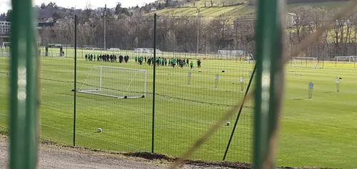 ASSE : 300 supporters se sont invités à l'Etrat ce matin
