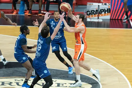 Basket : la Chorale tenue en respect au Mans (97-84)