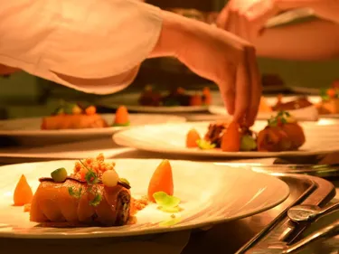 6 bonnes raisons de s’orienter vers l’hôtellerie-restauration avec...