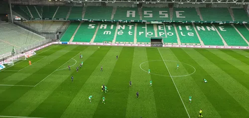 ASSE 4-1 Bordeaux : les Verts enfoncent les Girondins et filent...