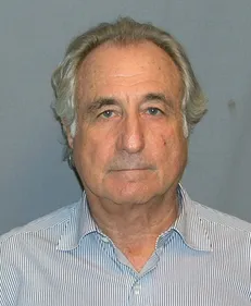 Décès de l'homme d'affaires Bernard Madoff en prison à 82 ans