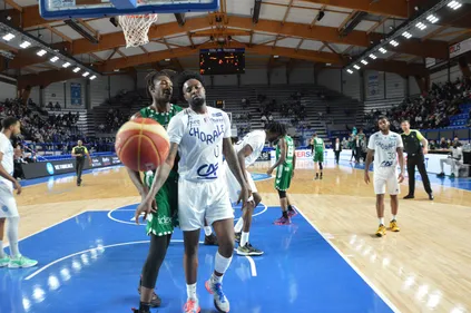 Basket : la Chorale s'est éteinte face à Nanterre (66-77)
