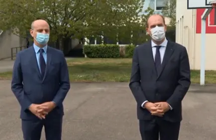 Moins d'1% des classes fermées selon Jean Castex