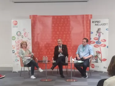 Laurent Berger, le secrétaire général de la CFDT, est à...