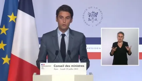 Test payants, centres commerciaux, 3e dose, ce qu'il faut retenir...