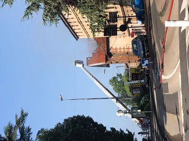 Important incendie dans le centre de Saint-Galmier