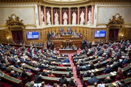 Sénat en faveur d'une deuxième journée de solidarité : les...