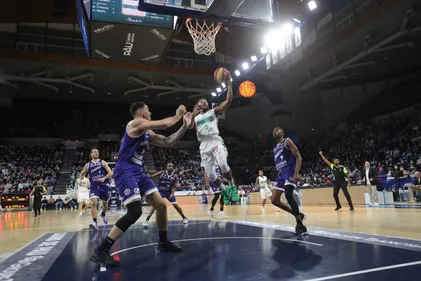 Basket : la Chorale encore toute proche à Pau (109-105)