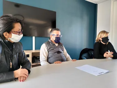 Manifestations anti-pass et anti-vax : le ras-le-bol des...