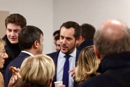 Nicolas Bay quitte le Rassemblement national pour rejoindre Eric...