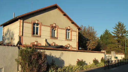 Précieux : la réhabilitation de l'école se fait toujours attendre