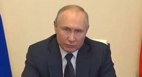 Ukraine : Poutine veut "défendre" les civils ukrainiens face aux...