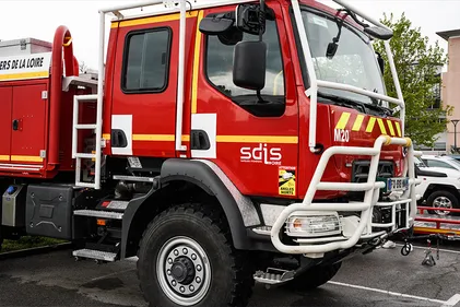 Violent incendie dans le Gard, les pompiers de la Loire appelés en...
