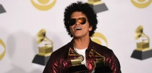Bruno Mars : roi des Grammy Awards