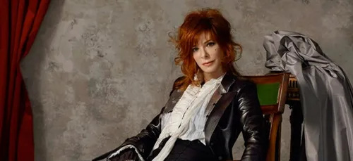 Mylène Farmer sort une réédition de Désobéissance !