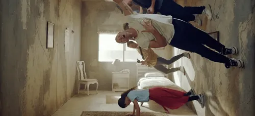 Coldplay dévoile les titres "Orphans" et "Arabesque" de son nouvel...