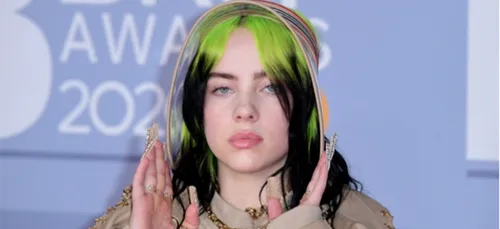 Billie Eilish travaille sur son deuxième album en compagnie de son...
