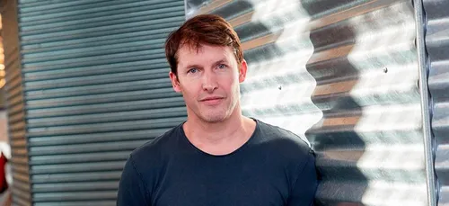 James Blunt ne donnera pas de concert en ligne, et c'est pour notre...