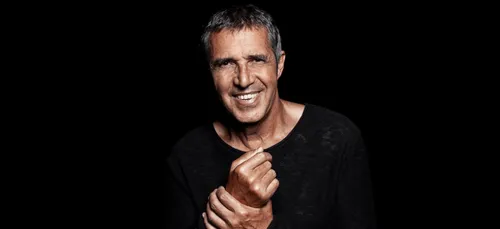 Julien Clerc confiné près de Poitiers ?