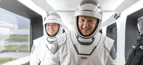 SpaceX et la Nasa reportent le lancement de leur fusée à samedi à...