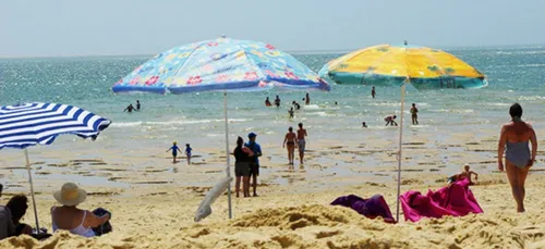 Vacances : près de 6 Français sur 10 envisagent de partir cet été