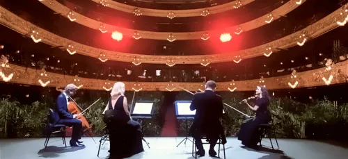 Barcelone : l'opéra rouvre et offre un concert à... des plantes !