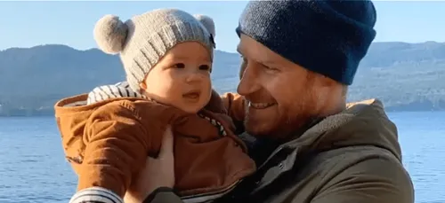 À 1 an, le fils de Meghan et Harry porte plainte