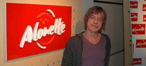 Jean-Louis Aubert, hospitalisé, rassure ses fans