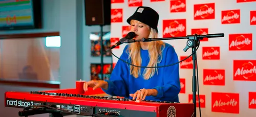 Angèle fait son coming out sur les réseaux sociaux