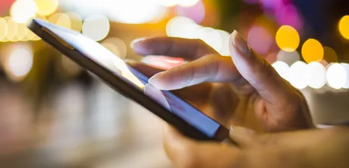 Chine : il achète un numéro de téléphone "porte-bonheur" à 250 000...