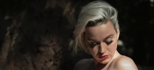 Katy Perry : maman d’une petite fille prénommée Daisy