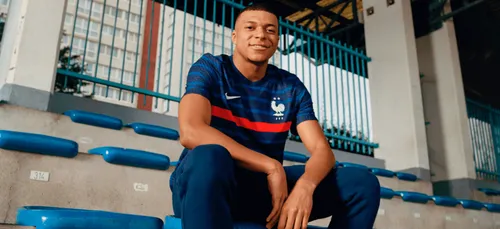Nike dévoile le maillot des Bleus pour l'Euro 2021