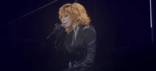 Mylène Farmer sort un single surprise avant la sortie d'un...