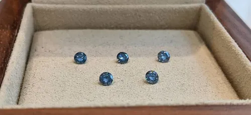 À Hong Kong, les morts transformés en diamants