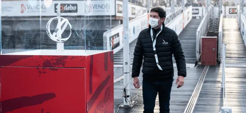 Vendée Globe : Nicolas Troussel subit le premier démâtage de la course