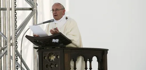 Instagram : le pape François lâche un like sur une photo sexy