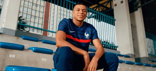 Foot : Mbappé sur la liste des nommés au titre de "joueur du siècle"