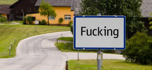 Moqué, le village autrichien "Fucking" est rebaptisé "Fugging"