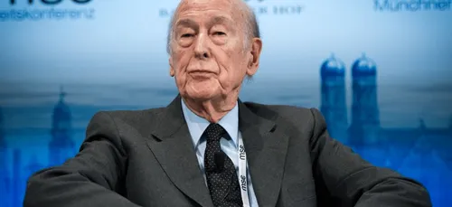 Deuil national et obsèques dans l'intimité familiale pour VGE