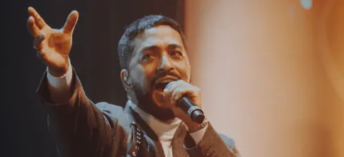 Slimane signera l'hymne des Enfoirés 2021